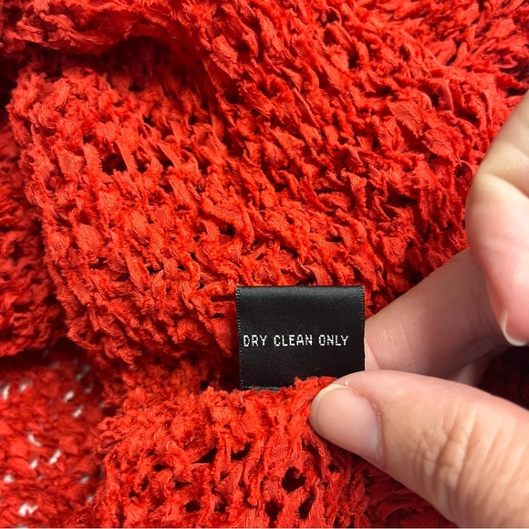 Imperfect y2k 100% silk top large crochet style crinkle red baddie going out top - Picture 16 of 17